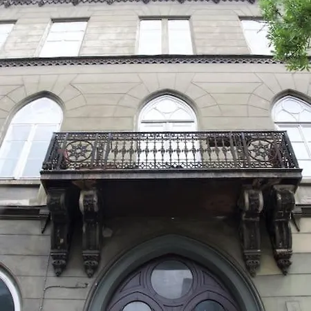 Standard By Hi5 - Muzeum 5 * Budapest
