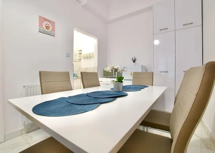Standard By Hi5 - Muzeum 5 Apartman Budapest