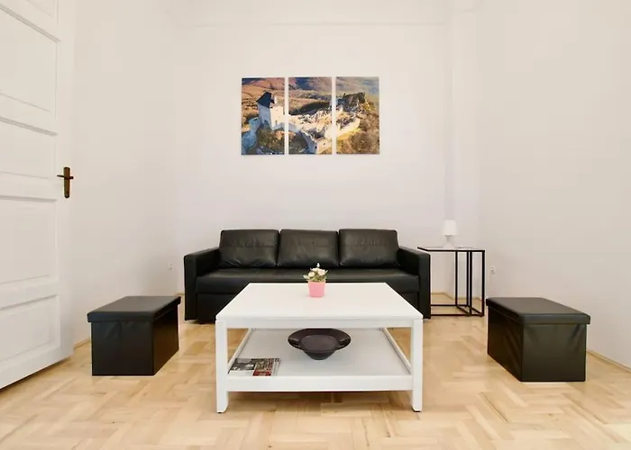 Standard By Hi5 - Muzeum 5 Apartman