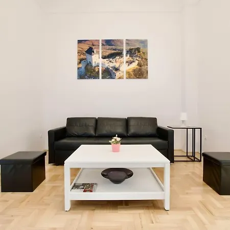 Standard By Hi5 - Muzeum 5 Appartement